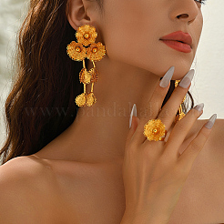 Elegante Ohrringe und Manschettenringe mit Blumenquasten aus Eisen für Damen&nbsp;TS0972