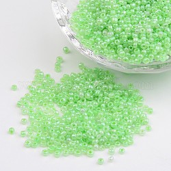 12/0 Ceylon perline di vetro rotondo, verde chiaro, misura:circa2mm di diametro, foro:1mm, circa 3303pcs/50g
