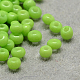 12/0グレードの丸いガラスシードビーズ  焼き付け塗料  芝生の緑  12/0  2x1.5mm  穴：0.7mm  約30000個/袋 SEED-Q009-FJX06-1
