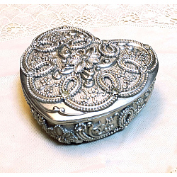 Scatole porta gioielli in resina a forma di cuore, Custodia per fiori 3d per orecchini, anelli, conservazione dei braccialetti, con strass, grigio, 9x9.5x3.5cm