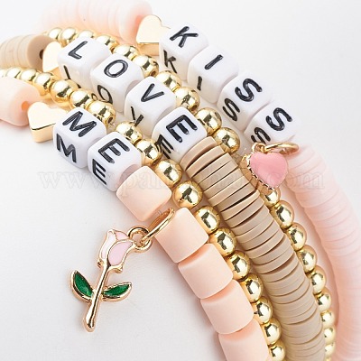 5pcs 5 style word kiss love me bracciali elasticizzati in acrilico con  charms in smalto rosa a cuore all'ingrosso 