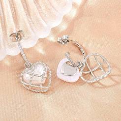 Boucles d'oreilles pendantes en laiton serties de micro-pavés de zirconiums cubiques transparents en forme de cœur&nbsp;EJEW-Z164-04P