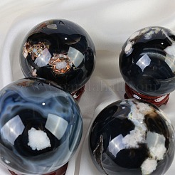 Sfera di cristallo di agata naturale con fiori di ciliegio nero&nbsp;PW-WG77102-02