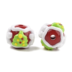 Tema navideño pintado a mano en acrílico con cuentas de esmalte.&nbsp;MACR-C006-01J