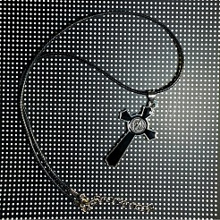 Collares con colgante de cruz crucifija de aleación esmaltada negra de estilo vintage para hombres y mujeres.&nbsp;ZV6035