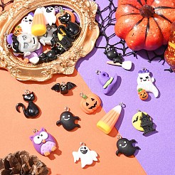24 Stück 12 Stile Halloween-Anhänger aus undurchsichtigem Harz&nbsp;RESI-YW0004-84