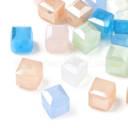 Cuentas de vidrio facetadas, imitación de jade, cubo, color mezclado, 6x6x6mm, agujero: 1.2 mm
