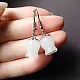 Boucles d'oreilles pendantes en verre tulipe imitation onyx blanc EJEW-BB65511-A-2