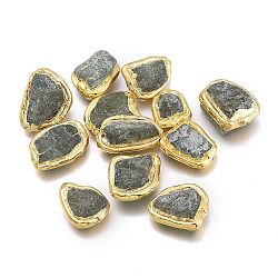 Perles de prehnite naturelles, avec bord en laiton plaqué or, pierre brute brute, pépites, 19~26x14.5~20x6~17.5mm, Trou: 0.7~0.9mm