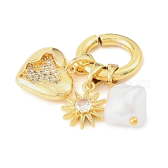 Pendentifs en laiton sertis de micro-pavés de zirconiums cubiques transparents et de perles d'imitation en plastique&nbsp;CU-CBA1242-01A-G