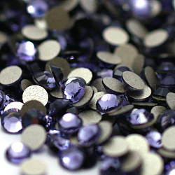 Perle en verre de dos plat, Grade a, dos plaqué, facette, demi-rond, tanzanite, ss5, 1.7~1.8mm, 1440 pcs /sachet 