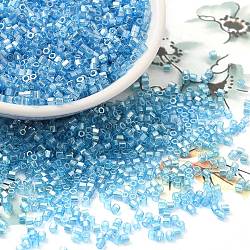 Perles de rocaille en verre lustré de couleurs transparentes, hexagone (deux coupes), bleu profond du ciel, 2x1.5mm, Trou: 0.9mm