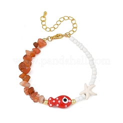 Braccialetti da donna estivi da spiaggia in porcellana fatti a mano con pesciolini e perline di pietre preziose.&nbsp;BJEW-JB14440