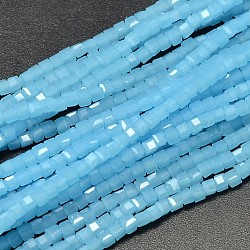 Hebras de cuentas de cristal de jade de imitación de cubo facetado, luz azul cielo, 2x2x2mm, agujero: 0.5 mm, aproximamente 200 pcs / cadena, 15.7 pulgada