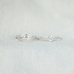 Anillo de plata de ley con micropavé de circonita cúbica transparente para mujer&nbsp;FS-WG4005F-06