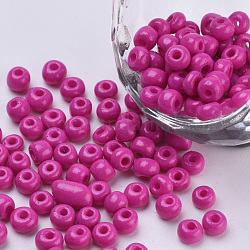 Perles de rocaille en verre, ronde, support violet rouge, 4~4.5x3mm, Trou: 1~1.2mm, environ 4500 pcs / sachet , environ 450 g /sachet 
