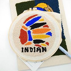 Набор для индийской вышивки, в том числе инструкции, вышитая рама из цельного дерева, пластиковая игла, ткань и нитки 7 цвета., разноцветные, 16~235x1.3~235x1~9 мм