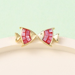 Boucles d'oreilles à tige en forme de poisson en laiton émaillé&nbsp;EJEW-I322-19G