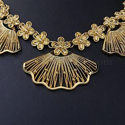 Collane pendenti in lega a forma di ventaglio e fiore e set di orecchini a cerchio&nbsp;FS-WGC1D3A-01