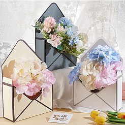 8 confezione regalo con busta in 4 colori&nbsp;CON-BC0007-02