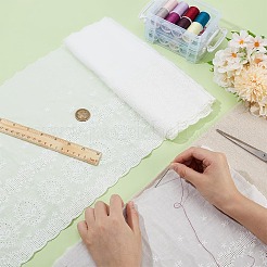 3 Yards bestickter Spitzenbesatz aus Baumwolle mit Blumen&nbsp;OCOR-BC0007-44