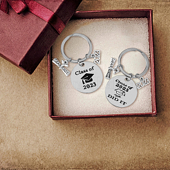 5 stücke 5 stil klasse von 2023 graduation geschenke edelstahl schlüsselbund&nbsp;KEYC-FH0001-32B