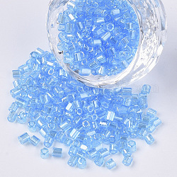 8/0 zwei geschnittenen Glasperlen, Hexagon, transparente Farben Glanz, Verdeck blau, 2.5~3x2.5 mm, Bohrung: 0.9 mm, ca. 15000 Stk. / Beutel