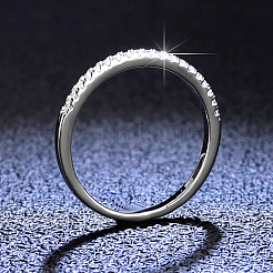 Anelli a fascia semplice in argento sterling placcato rodio con micro pavé di zirconi cubici&nbsp;WGF7D9C-20