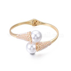 Bracelet manchette ouvert en perles rondes en plastique ABS, bracelet jonc à charnière en laiton pour femme, or, diamètre intérieur: 1-7/8x2-1/2 pouce (4.7x6.2 cm)