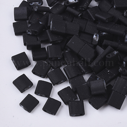 2ホールガラスシードビーズ  ラバー加工スタイル  長方形  ブラック  5x4.5~5.5x2~2.5mm  穴：0.5~0.8mm SEED-S023-31C-01-1