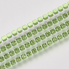 Électrophorèse fer strass strass chaînes, strass chaînes de tasse, avec bobine, péridot, ss6.5, 2~2.1mm, environ 10 yards / rouleau