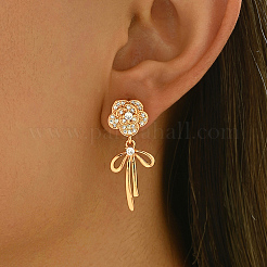 Elegante Ohrstecker aus Messing mit klaren Zirkonia in Pavé-Fassung und Schleife&nbsp;OP0904