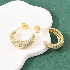 Orecchini a bottone in ottone a forma di C con micro pavé di zirconi cubici trasparenti&nbsp;EJEW-A151-01G