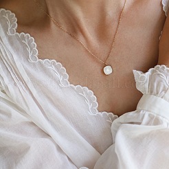 Colliers à pendentif carré en acier inoxydable 304 avec coquillage blanc naturel pour femmes&nbsp;FS-WG6BD04-01
