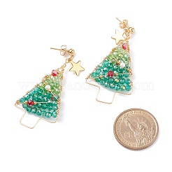 Geflochtene Weihnachtsbaum-Ohrstecker aus Muschelperlen und Glas&nbsp;EJEW-TA00090