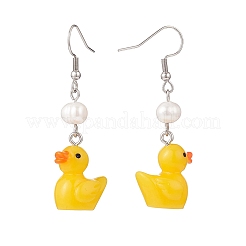 Orecchini pendenti a forma di anatra in resina color oro con perle naturali&nbsp;EJEW-TA00147