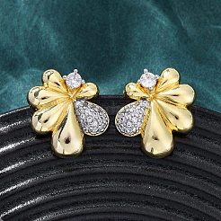 Orecchini a bottone con micro pavè di fiori in ottone e zirconi trasparenti&nbsp;EJEW-H158-12GP