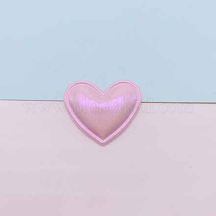 Accessori ornamentali da cucire a forma di cuore in rilievo con effetto laser arcobaleno iridescente PW-WG82569-02-1