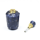多面的な天然ソーダライトの開閉可能な香水瓶ペンダント  真鍮のパーツとガラスのエッセンシャルオイルのボトル  40~48x21~25mm  穴：1.2mm  ガラス瓶容量：3ml（0.101液量オンス）  宝石の容量：1ml（0.03液量オンス） G-E556-05J-3