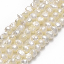 Hebras de perlas de agua dulce cultivadas naturales, dos lados pulidos, lino, 4~5x4x2.5~3mm, agujero: 0.6 mm, aproximamente 97~100 pcs / cadena, 14.65~14.72'' (37.2~37.4 cm)