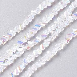 Chapelets de perles en verre électroplaqué, de couleur plaquée ab , facette, triangle, clair, 3~3.5x2~3x2~3mm, Trou: 0.7mm, Environ 176~180 pcs/chapelet, 13.4~15.3 pouce (34~39 cm)