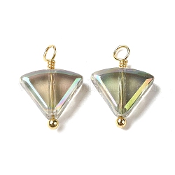 Ciondoli in vetro placcato colore ab, con anello in vero ottone placcato oro 18k, fascino triangolo, tan, 14x10.5x3.5mm, Foro: 2 mm
