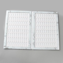 Papel con puntas de uñas postizas de plástico para practicar.&nbsp;MRMJ-WH0201-010