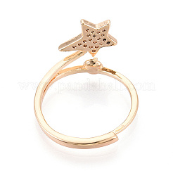 Anillo ajustable con micropavé de latón en forma de estrella y circonitas cúbicas transparentes.&nbsp;KK-T076-51G