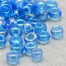 8/0グレードの丸いガラスシードビーズ  透明色の虹  空色  8/0  3x2mm  穴：1mm  約10000個/袋