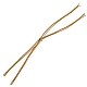 Fabricación de collares de fibra de poliéster con seda dorada. MAK-K020-01G-3