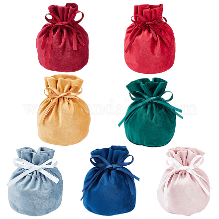 Benecreat 7 個 7 色ベルベット ジュエリー巾着ギフト バッグ  結婚式の好意のキャンディーバッグ  ミックスカラー  折りたたんだ：14x10cm  1pc /カラー ABAG-BC0001-39-1