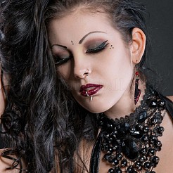 18 stücke 6 arten blutige messer schere axt opake harz halloween horror goth anhänger&nbsp;JX235A