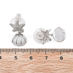 Muschelförmige Ohrstecker aus Messing mit klarem Zirkonia&nbsp;EJEW-D301-02P