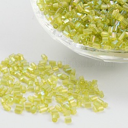 11/0 de dos abalorios de la semilla de cristal tallado, hexágono, trans.colours arco iris, verde claro, tamaño: aproximamente 2.2 mm de diámetro, aproximamente 4500 unidades / 50 g